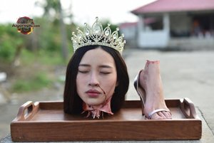 Severed Head with Crown