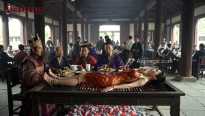 Roasted Woman Banquet Horror